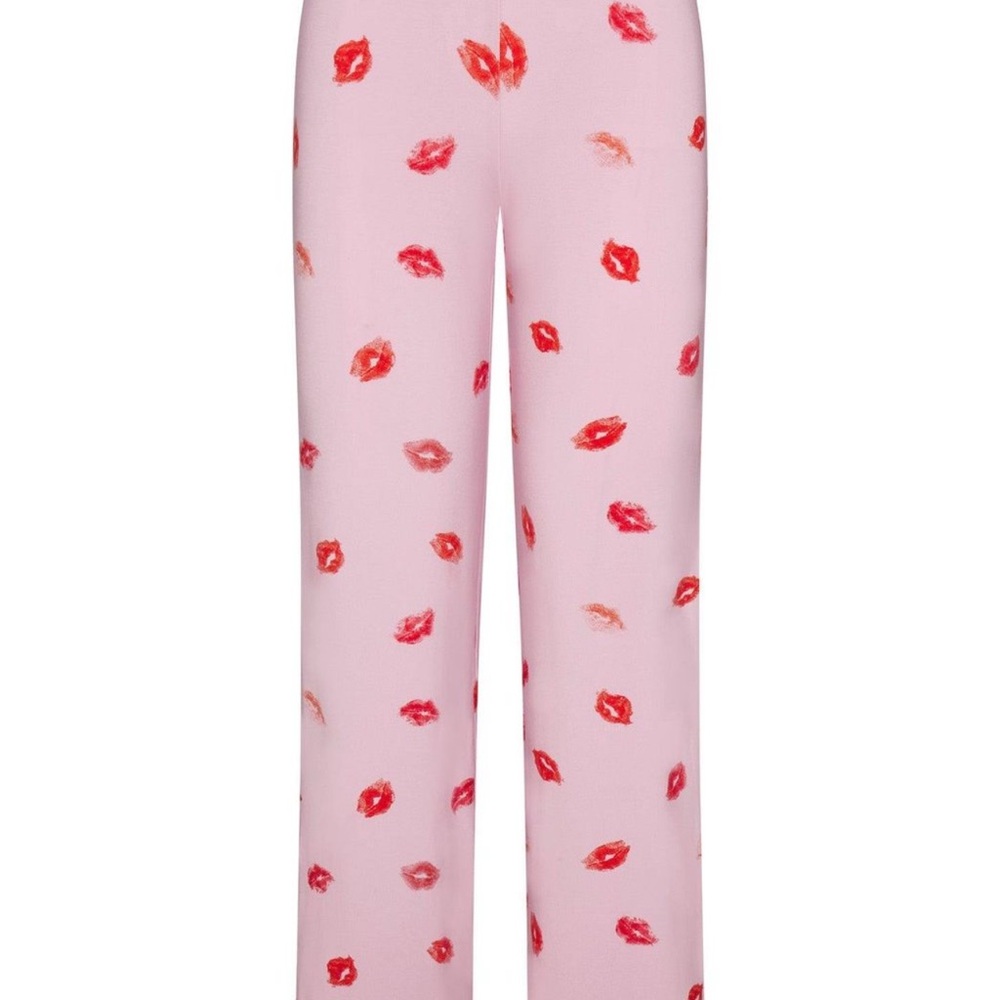 SKIMS sold out kiss print pajama pants, M, NIB